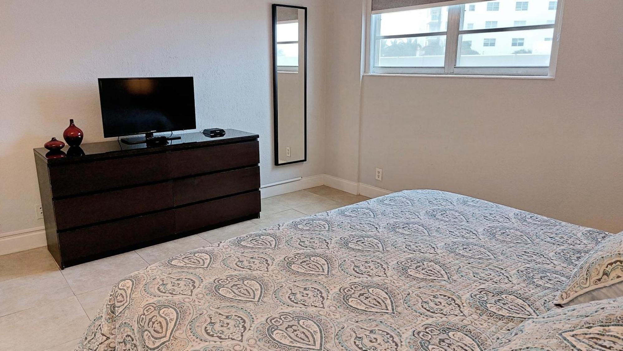 The Tides Apartments On The Beach ฮอลลีวูด ภายนอก รูปภาพ