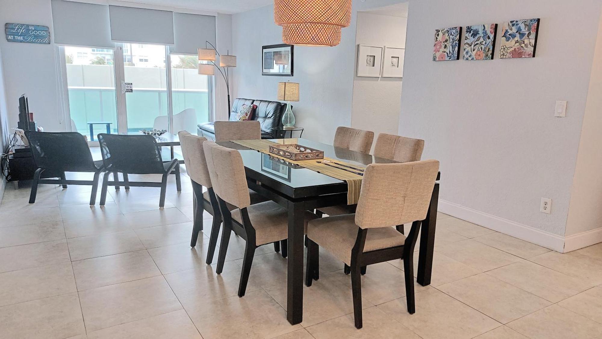 The Tides Apartments On The Beach ฮอลลีวูด ภายนอก รูปภาพ