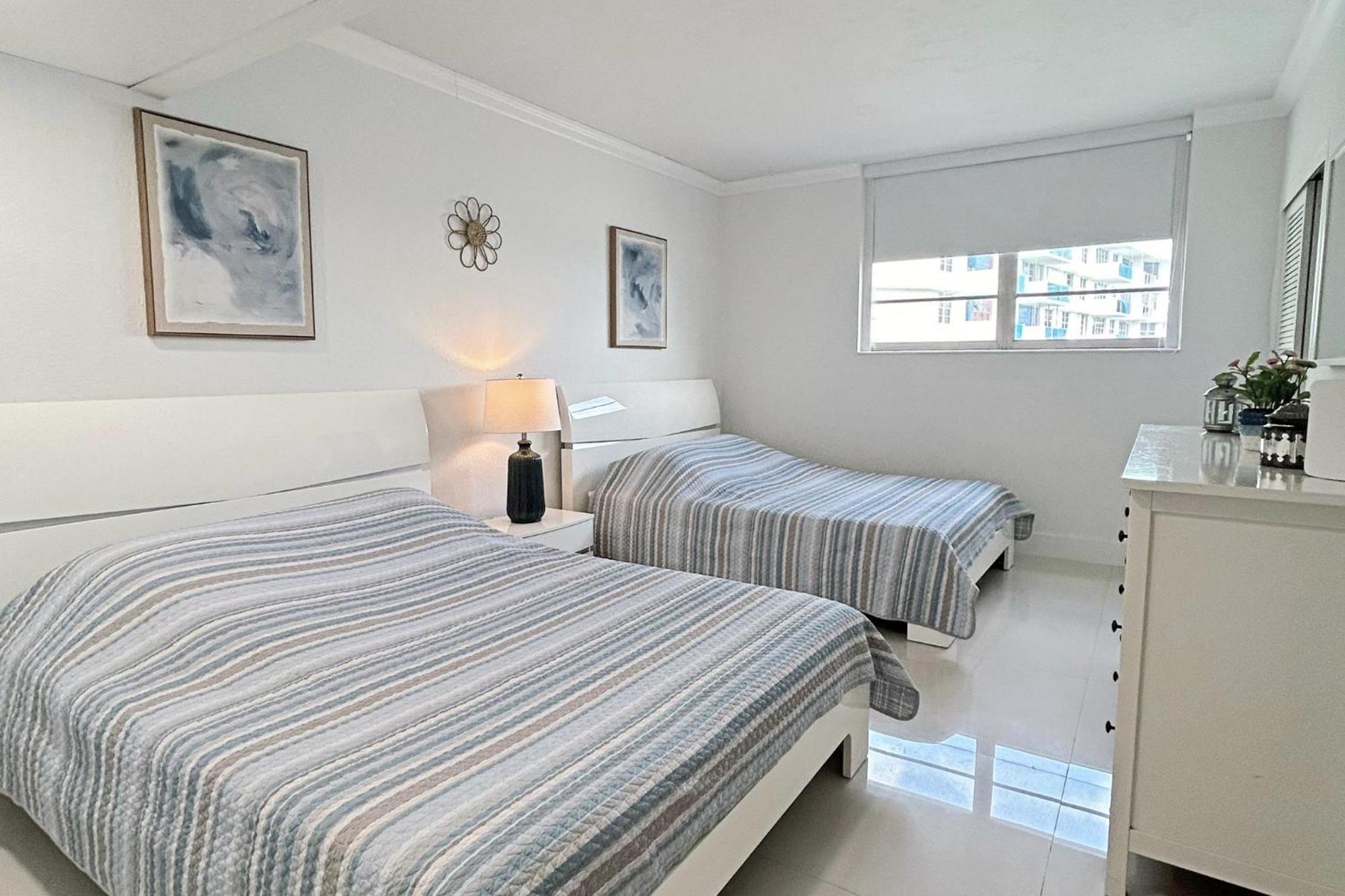 The Tides Apartments On The Beach ฮอลลีวูด ภายนอก รูปภาพ