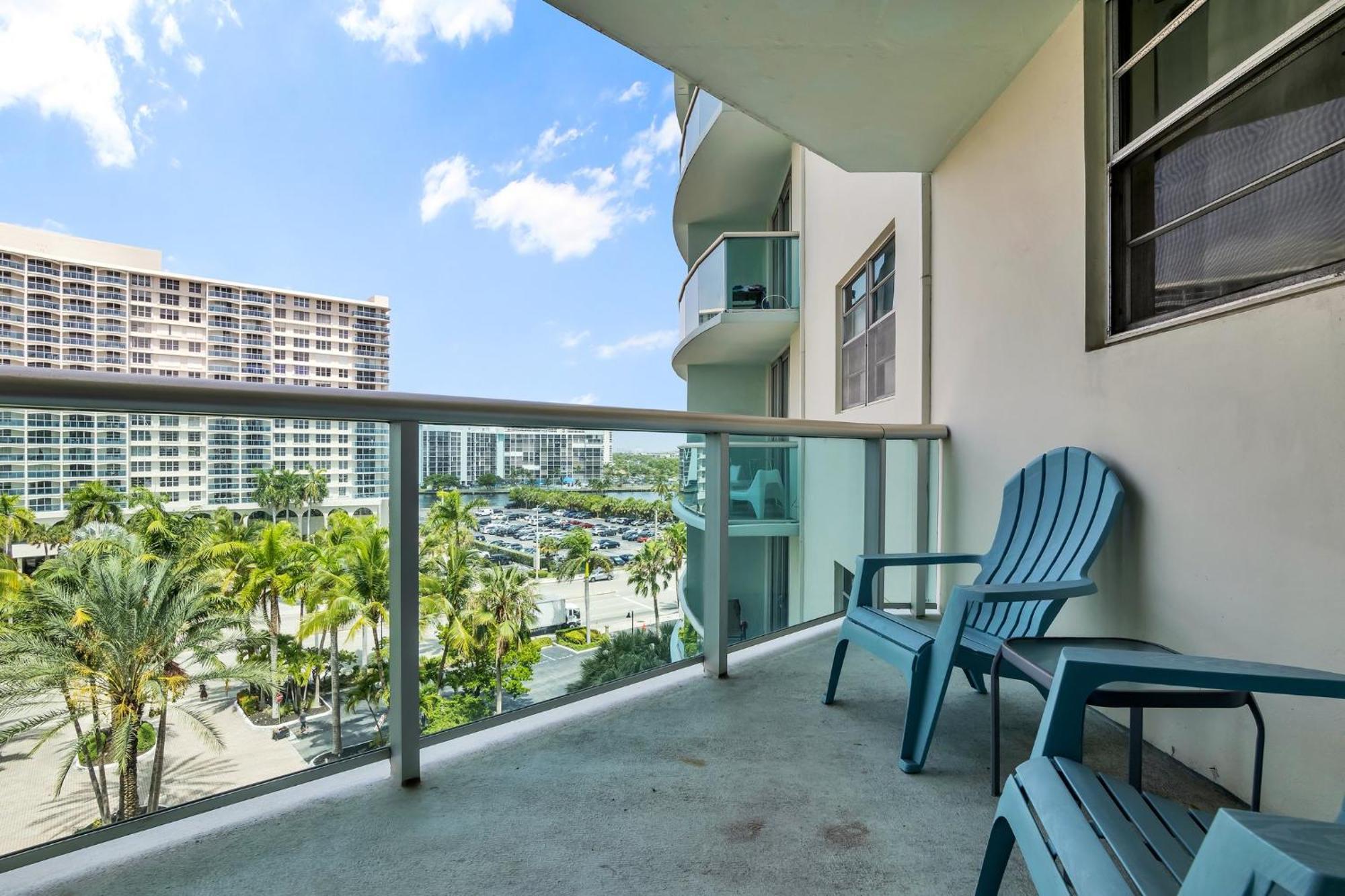 The Tides Apartments On The Beach ฮอลลีวูด ภายนอก รูปภาพ