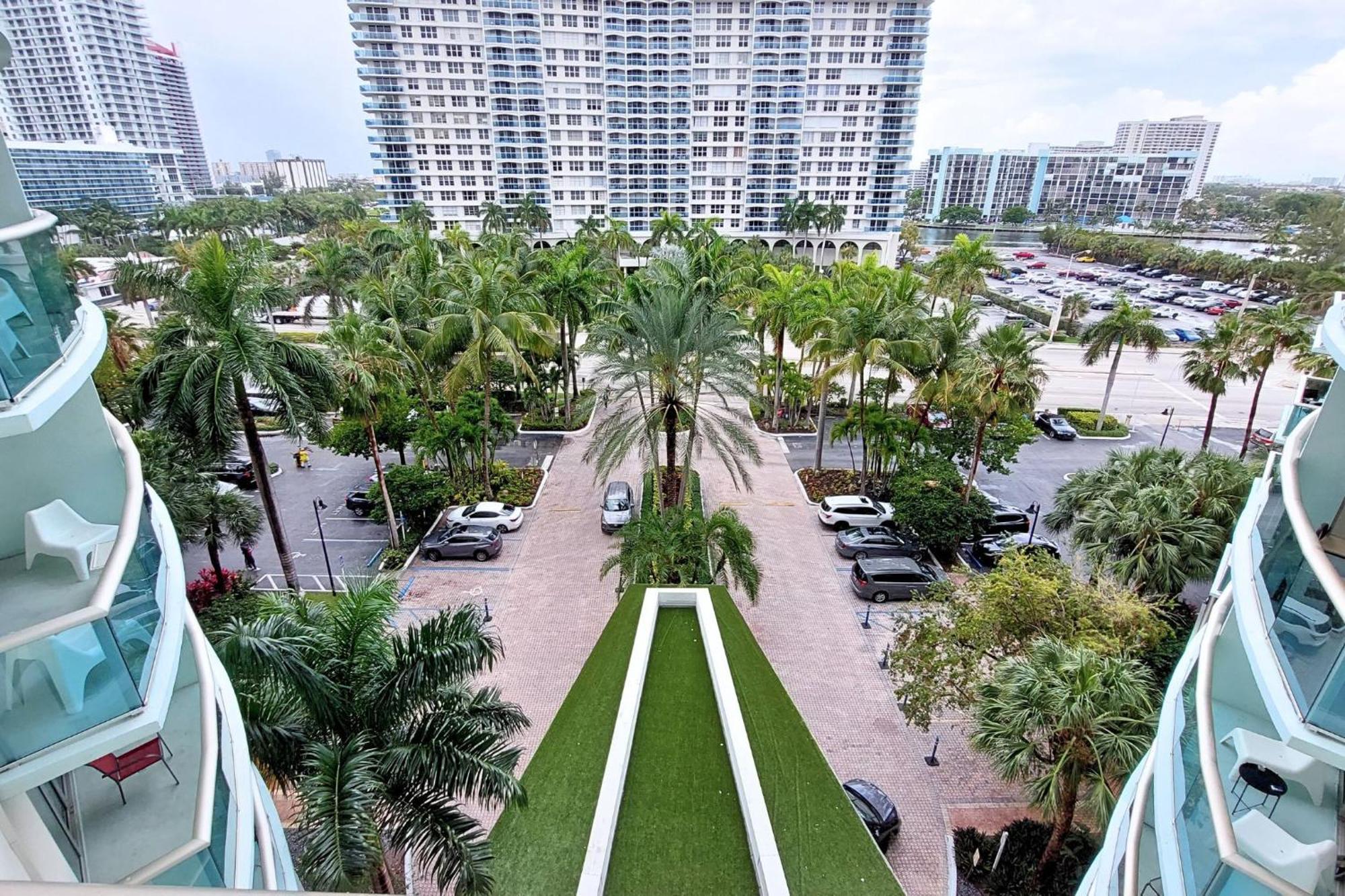 The Tides Apartments On The Beach ฮอลลีวูด ภายนอก รูปภาพ